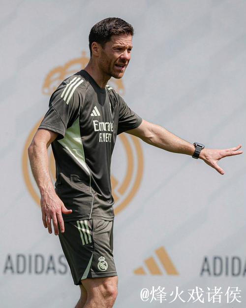 欧冠：皇马输球阿隆索却不会下课，全队力挺主帅