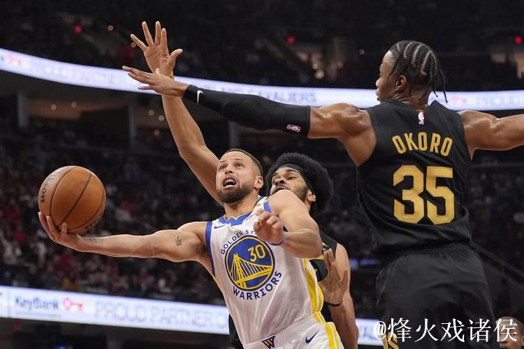 库里低迷仅12分,加兰27分助骑士狂胜勇士迎来10连胜 库里低迷仅12分,加兰27分助骑士狂胜勇士迎来10连胜