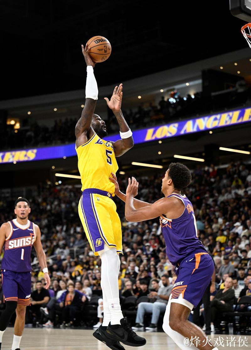 艾顿17+18统治内线 湖人11胜0负定律再续辉煌